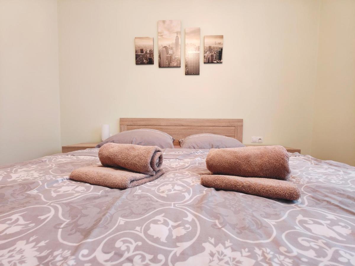 Apartman V Centru Карловы Вары Экстерьер фото