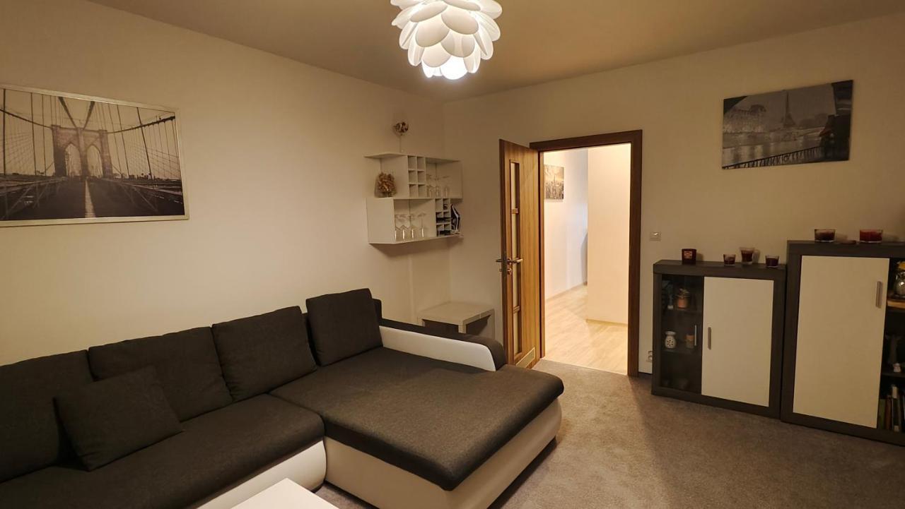 Apartman V Centru Карловы Вары Экстерьер фото